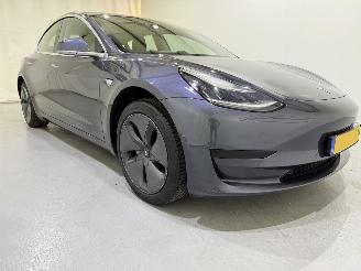 Damaged car Tesla Model 3 Standard Range Plus 225kW 2019/11