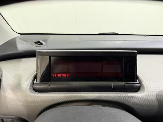 Citroën C4 cactus 1.2 PureTech 82 Business Plus picture 32