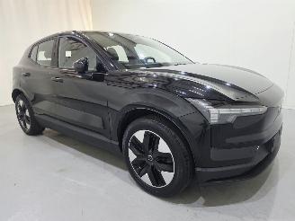 Vaurioauto  passenger cars Volvo EX30 Core 2ED Pure Electric 200Kw Bwj,2024 2024/5