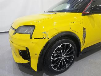 Renault 5 Electric 150 Comfort Range Iconiq Cinq picture 9