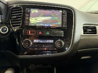 Mitsubishi Outlander 2.0 PHEV Instyle 4WD Leer picture 14