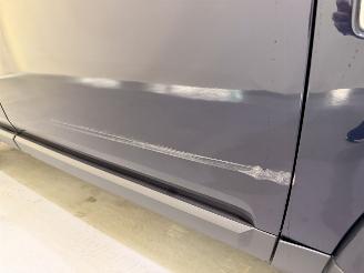 Land Rover Discovery 4 3.0 SDV6 HSE Leder Panorama Grijs Kent! picture 14