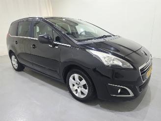 Schadeauto Peugeot 5008 1.2 PureTech Style 7p Bjr.2016 2016/6