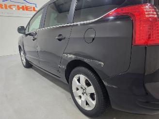 Peugeot 5008 1.2 PureTech Style 7p Bjr.2016 picture 14