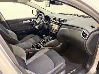 Nissan Qashqai 1.2 DIG-T 115pk N-Connecta Panoramadak picture 4