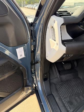 Land Rover Defender 90 D200 S 3.0 MHEV Hybride picture 29