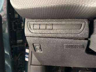 Peugeot 2008 1.2 Automaat PureTech Active picture 25