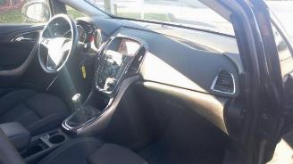 Opel Astra Astra J Sports Tourer (PD8/PE8/PF8), Combi, 2010 / 2015 1.4 Turbo 16V picture 11