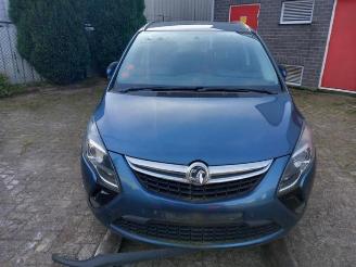 Opel Zafira Zafira Tourer (P12), MPV, 2011 / 2019 2.0 CDTI 16V 130 Ecotec picture 2