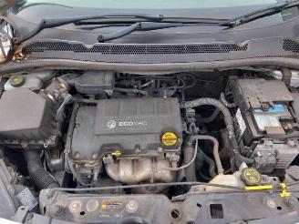 Opel Corsa-E Corsa E, Hatchback, 2014 1.4 16V picture 9