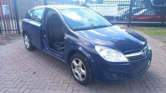 Uttjänta bilar auto Opel Astra  2007/7