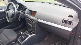 Opel Astra Astra H GTC (L08), Hatchback 3-drs, 2005 / 2011 1.8 16V picture 10