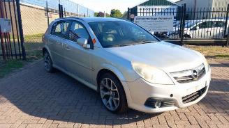 Uttjänta bilar auto Opel Signum Signum (F48), Hatchback 5-drs, 2003 / 2008 2.2 direct 16V 2006/2