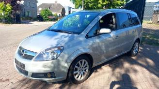 Opel Zafira Zafira (M75), MPV, 2005 / 2015 2.2 16V Direct Ecotec picture 3