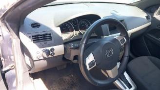 Opel Astra Astra H Twin Top (L67), Cabrio, 2005 / 2010 1.8 16V picture 9