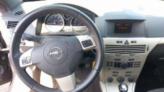 Opel Astra Astra H Twin Top (L67), Cabrio, 2005 / 2010 1.8 16V picture 11