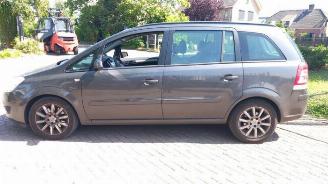 Opel Zafira Zafira (M75), MPV, 2005 / 2015 2.2 16V Direct Ecotec picture 4