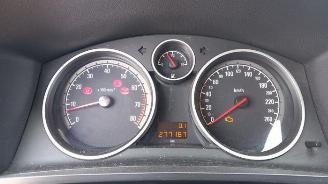 Opel Zafira Zafira (M75), MPV, 2005 / 2015 2.2 16V Direct Ecotec picture 32