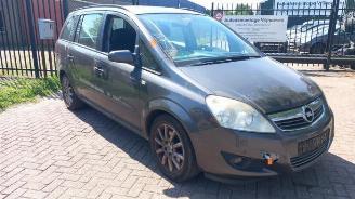 Coche siniestrado Opel Zafira Zafira (M75), MPV, 2005 / 2015 2.2 16V Direct Ecotec 2009/1