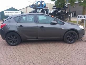 Opel Astra Astra J (PC6/PD6/PE6/PF6), Hatchback 5-drs, 2009 / 2015 1.6 16V Ecotec picture 8