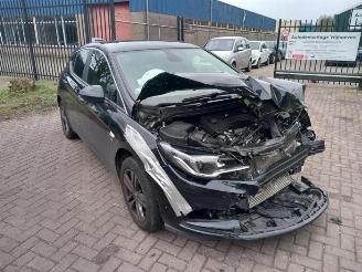 Coche siniestrado Opel Astra Astra K, Hatchback 5-drs, 2015 / 2022 1.0 Turbo 12V 2019/10