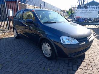 Coche siniestrado Opel Corsa Corsa C (F08/68), Hatchback, 2000 / 2009 1.2 16V 2001/3