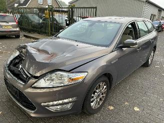 Auto incidentate Ford Mondeo 2.0 TDCI  Automaat Stationcar 2012/1