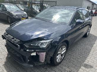 Auto incidentate Seat Leon Sportstourer 1.0 TSI Style Business Intense 2022/8