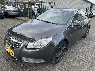 uszkodzony samochody osobowe Opel Insignia Sportstourer  1.6 2011/5