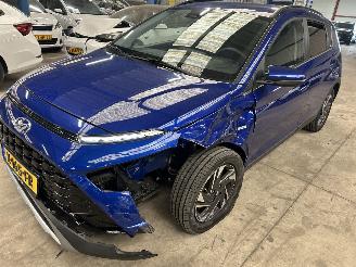 krockskadad bil auto Hyundai Bayon 1.0 T-GDI Premium    ( 14965 KM ) 2023/11