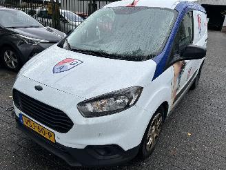 krockskadad bil bedrijf Ford Transit Courier Van 1.5 TDCI  Trend 2022/11