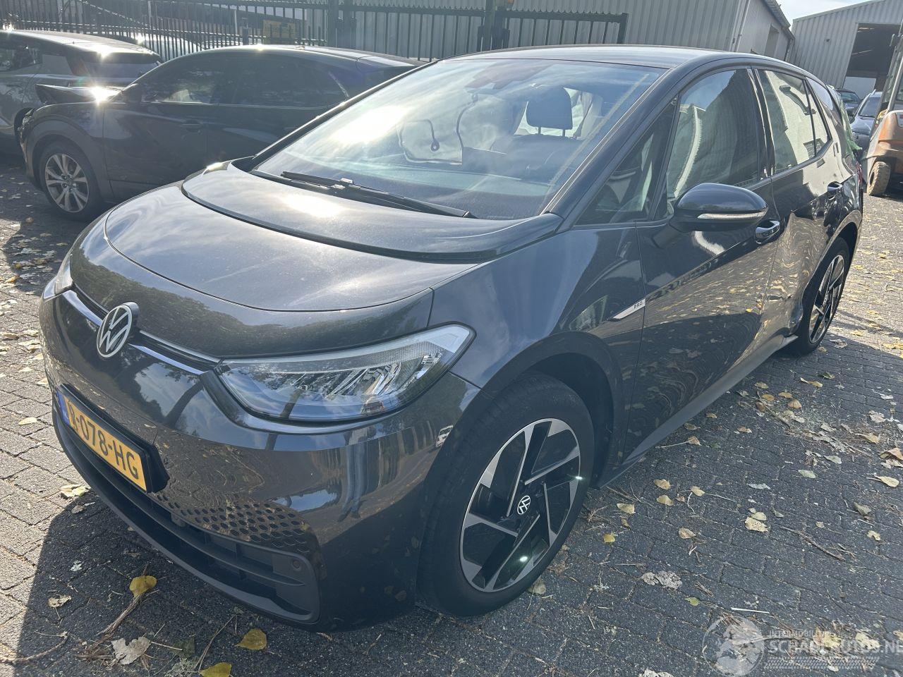 Volkswagen ID.3 Pro  107 KW   58kWh