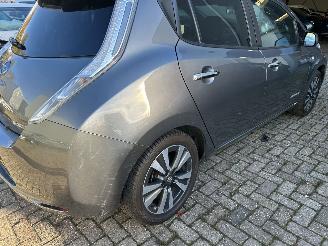 Nissan Leaf Electric 30 kWh picture 6