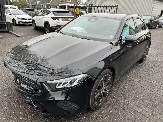 Schadeauto Mercedes A-klasse 180 Star Edition  Automaat  ( 1337 Km !!! ) 2025/6