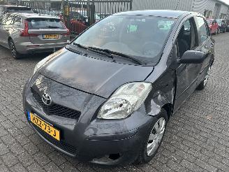 Toyota Yaris 1.3 VVT-i Comfort 5 Drs 2010/3