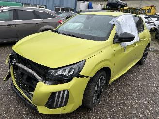 Unfallwagen Peugeot e-208 EV Style   50 kWh  Automaat   ( Nieuw Prijs 37000,00 ) 2025/2