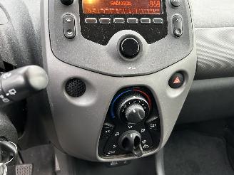 Peugeot 108 1.0  e-VTI picture 10