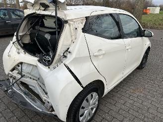 Toyota Aygo 1.0 VVT-i  x-Wave   5 Drs picture 5