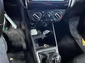 Suzuki Swift 1.2 Hybrid  Select Smart  5 Drs picture 9