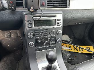 Volvo V-70 2.0 D Kinetic picture 10