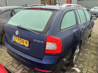Skoda Octavia Stationcar 1.2 picture 4
