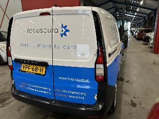 Volkswagen Caddy Cargo 2.0 TDI picture 4