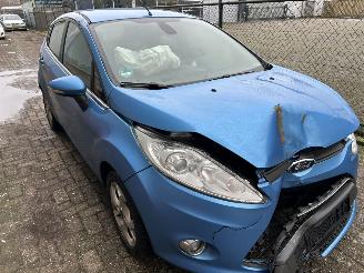 Ford Fiesta 1.25 Ghia picture 3