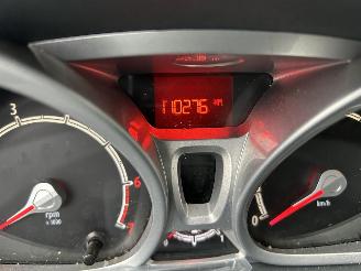 Ford Fiesta 1.25 Ghia picture 7