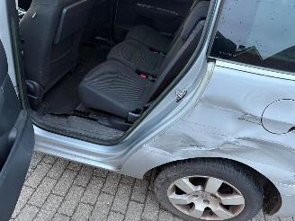 Peugeot 5008 1.6   ( 7 persoons ) picture 11