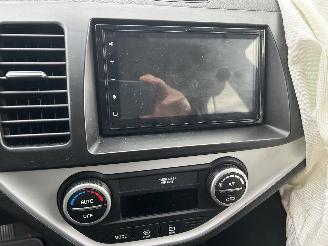 Kia Picanto 1.0 CVVT First Edition picture 7