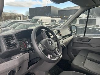 Volkswagen Crafter 2.0 TDI  Automaat Bakwagen met Laadklep.    (  Motorschade ) picture 12
