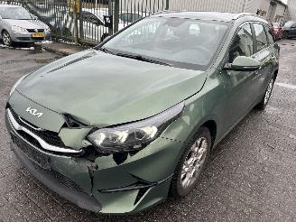 damaged passenger cars Kia Ceed Stationcar 1.0 T-GDI Dynamic Line 2022/12