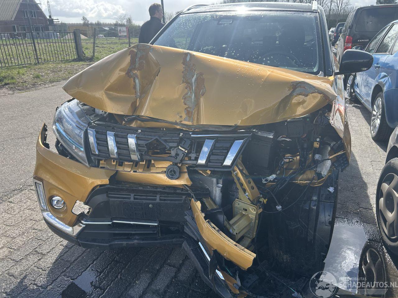 Suzuki Vitara 1.5 Hybrid Select  Automaat   ( 5005 Km )