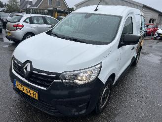 uszkodzony samochody ciężarowe Renault Express 1.5 DCI  Comfort 2023/1